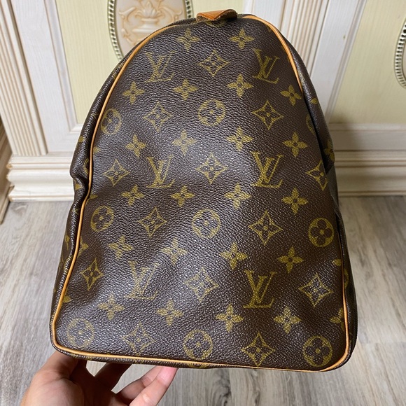 Used - Picture 3 of 11